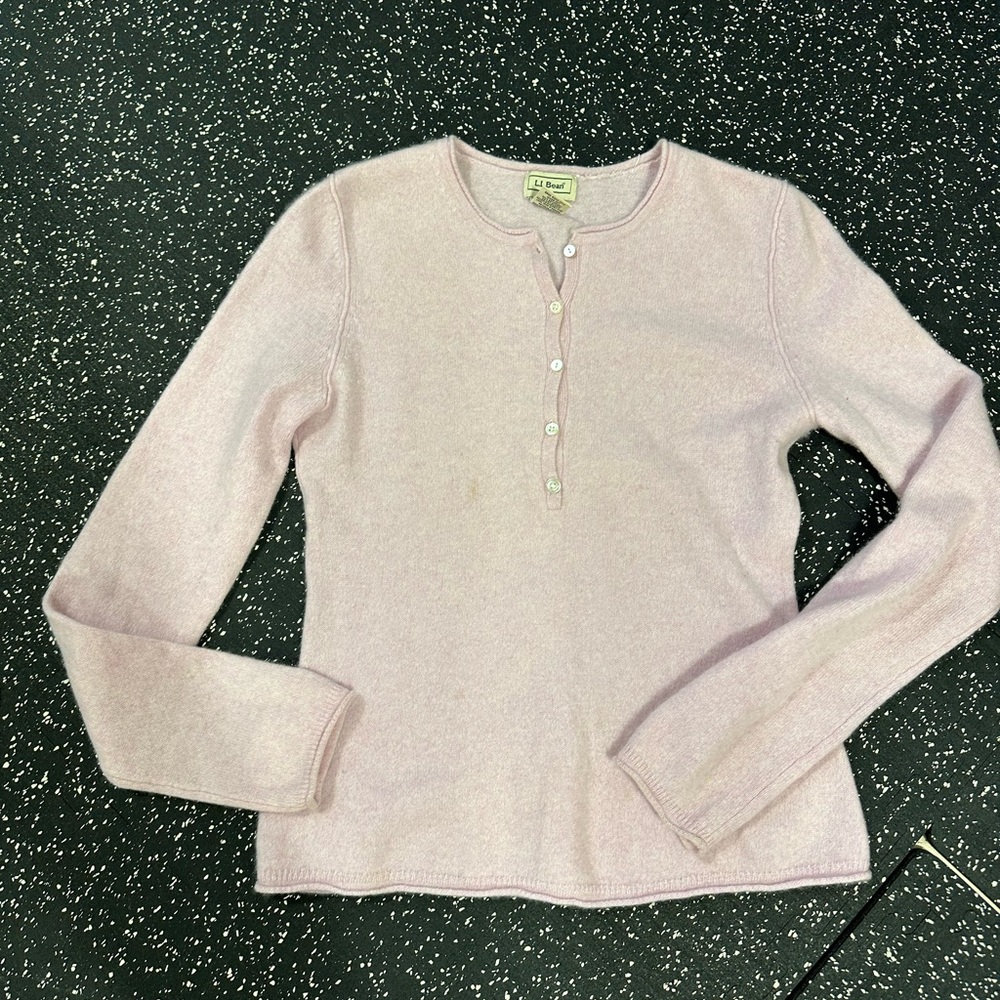 Women cashmere sweater